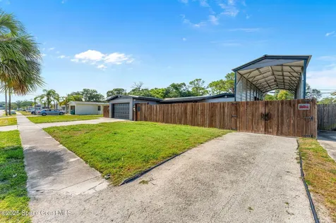 180 Melbourne Avenue Merritt Island FL 32953