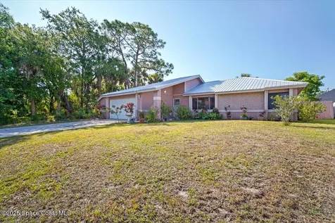 326 Brescia Street NE Palm Bay FL 32907
