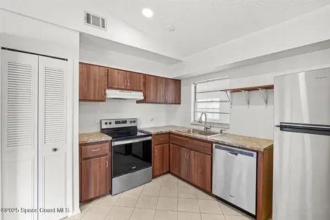 326 Brescia Street NE Palm Bay FL 32907
