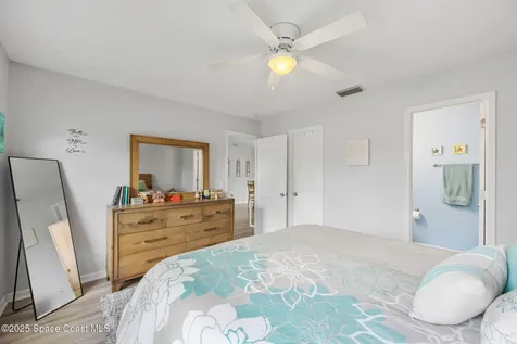 431 Harrisburg Street SW Palm Bay FL 32908