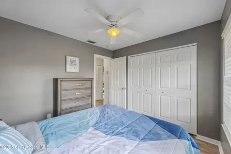 431 Harrisburg Street SW Palm Bay FL 32908