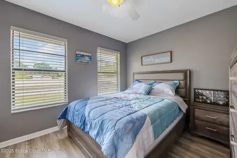 431 Harrisburg Street SW Palm Bay FL 32908
