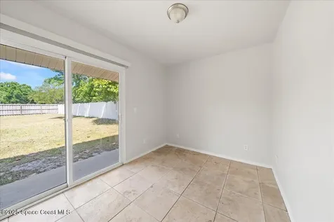 950 Hooper Avenue NE Palm Bay FL 32905