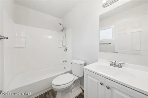 950 Hooper Avenue NE Palm Bay FL 32905