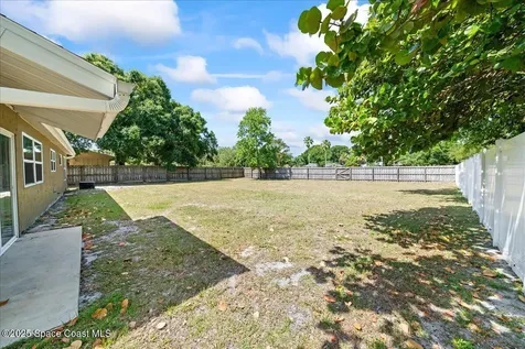 950 Hooper Avenue NE Palm Bay FL 32905