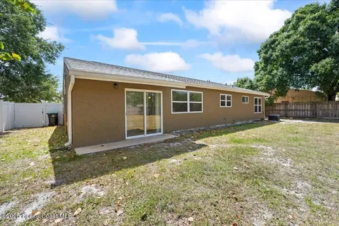 950 Hooper Avenue NE Palm Bay FL 32905