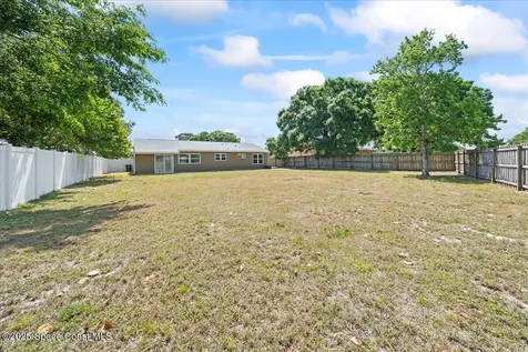 950 Hooper Avenue NE Palm Bay FL 32905