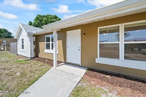 950 Hooper Avenue NE Palm Bay FL 32905