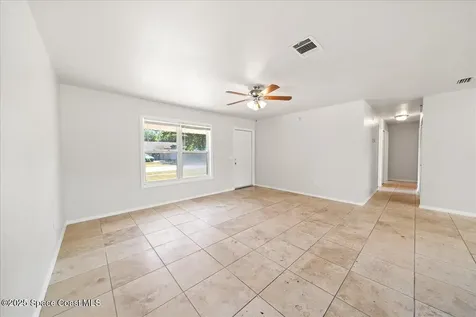 950 Hooper Avenue NE Palm Bay FL 32905