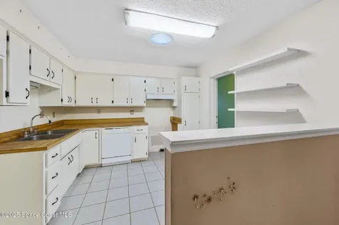 1554 Nona Street NE Palm Bay FL 32907