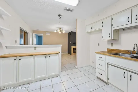 1554 Nona Street NE Palm Bay FL 32907