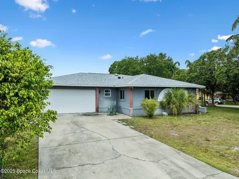 1554 Nona Street NE Palm Bay FL 32907