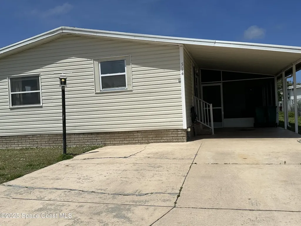 514 Puffin Drive Barefoot Bay FL 32976