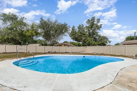 1037 Abagail Drive Deltona FL 32725