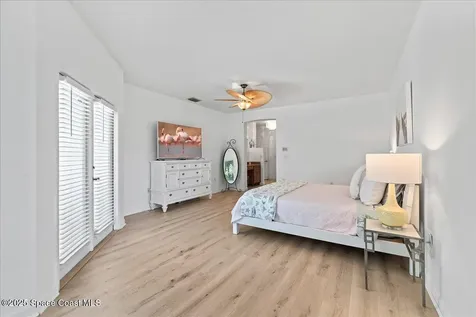 1085 Mercedes Drive Merritt Island FL 32952