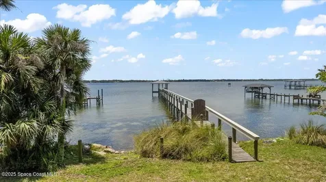 1085 Mercedes Drive Merritt Island FL 32952
