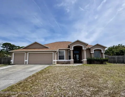 402 Narragansett Street NE Palm Bay FL 32907