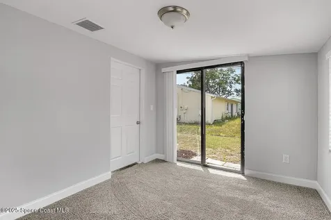 670 23rd Place SW Vero Beach FL 32962