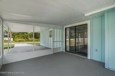 670 23rd Place SW Vero Beach FL 32962