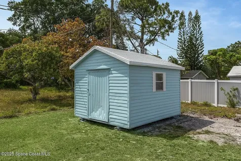 670 23rd Place SW Vero Beach FL 32962