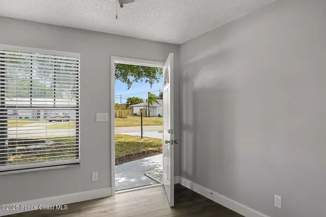 670 23rd Place SW Vero Beach FL 32962