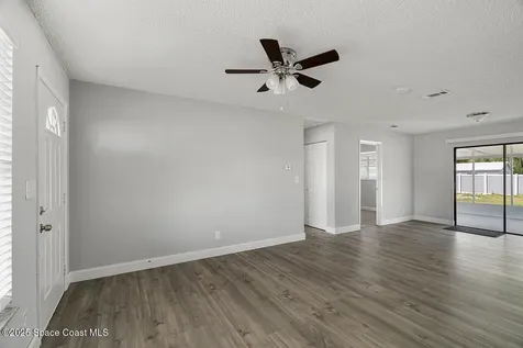 670 23rd Place SW Vero Beach FL 32962