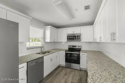 670 23rd Place SW Vero Beach FL 32962