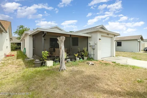 3715 Meadowwood Court Melbourne FL 32935