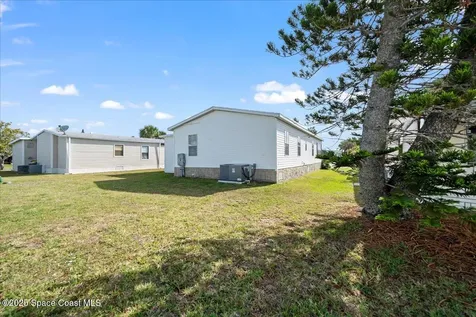 641 Hyacinth Circle Barefoot Bay FL 32976