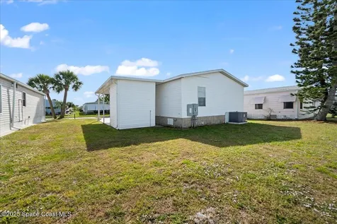 641 Hyacinth Circle Barefoot Bay FL 32976
