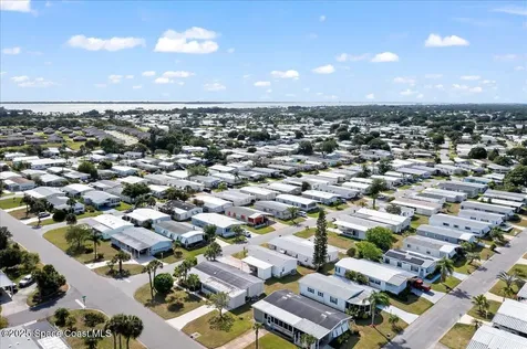 641 Hyacinth Circle Barefoot Bay FL 32976