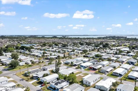641 Hyacinth Circle Barefoot Bay FL 32976