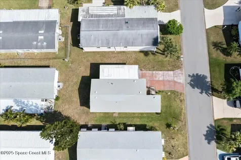 641 Hyacinth Circle Barefoot Bay FL 32976