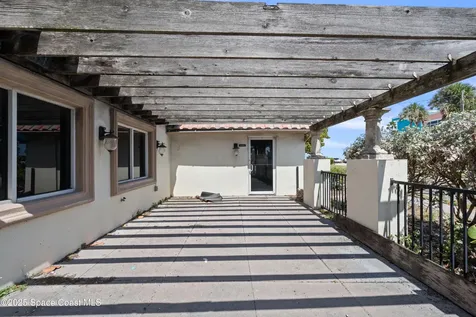 2 5th Avenue Indialantic FL 32903