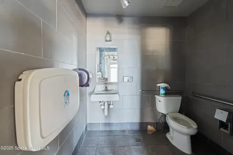 2 5th Avenue Indialantic FL 32903