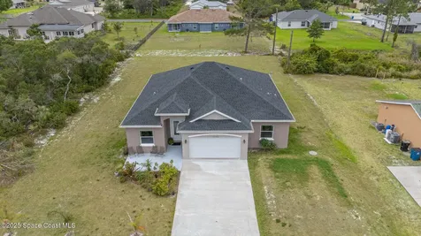 1662 Ricardo Street SE Palm Bay FL 32909