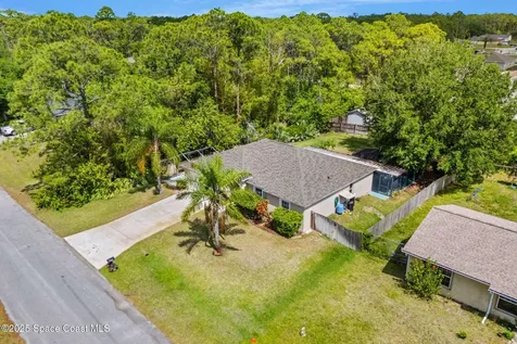 355 Dandurand Street SW Palm Bay FL 32908
