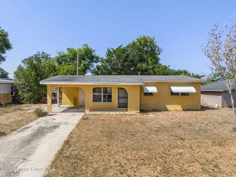 2214 Smathers Circle S Melbourne FL 32935