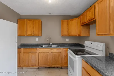 2169 Smathers Circle N Melbourne FL 32935