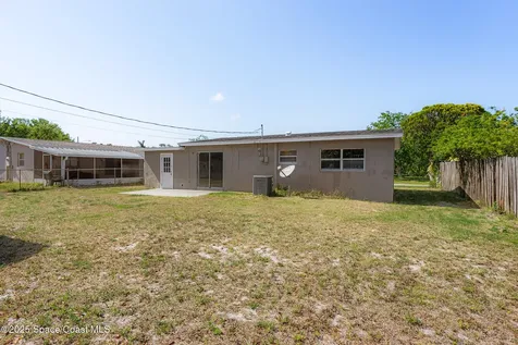 2169 Smathers Circle N Melbourne FL 32935