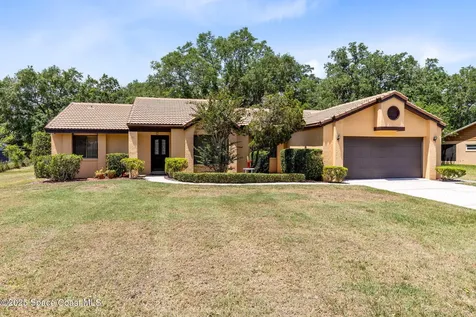 2560 Greenwood Drive Kissimmee FL 34744