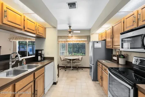 2560 Greenwood Drive Kissimmee FL 34744