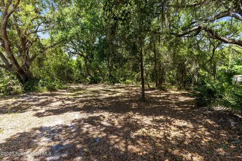 2560 Greenwood Drive Kissimmee FL 34744
