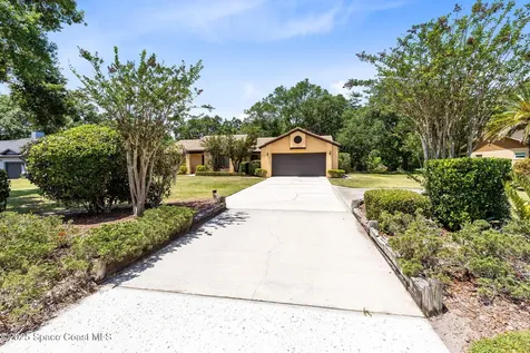 2560 Greenwood Drive Kissimmee FL 34744
