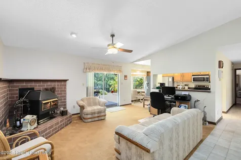 2560 Greenwood Drive Kissimmee FL 34744