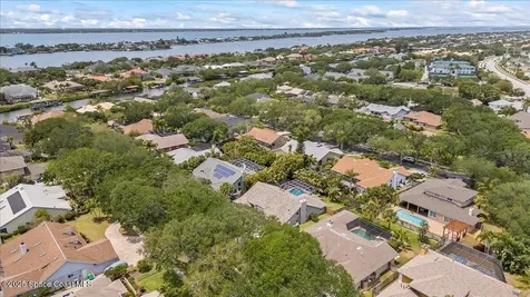 117 Windward Way Indian Harbour Beach FL 32937