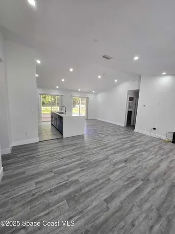 400 Koutnik Road SE Palm Bay FL 32909