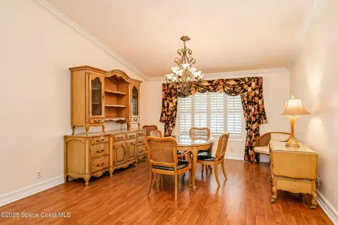 520 Bay Circle Indian Harbour Beach FL 32937