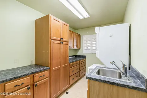 520 Bay Circle Indian Harbour Beach FL 32937