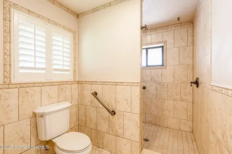 520 Bay Circle Indian Harbour Beach FL 32937